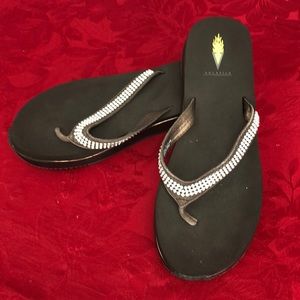 Women’s Volatile Flip Flops